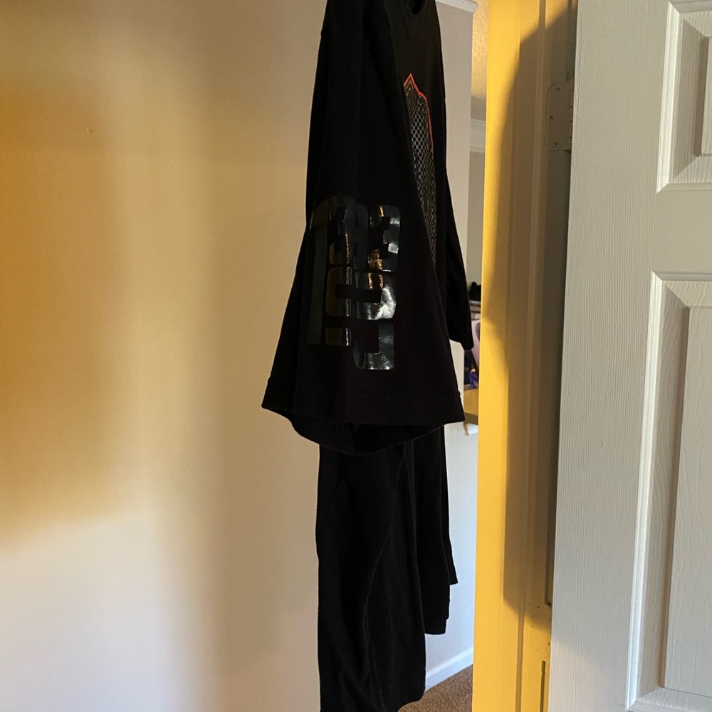 Men Sean John T-shirt